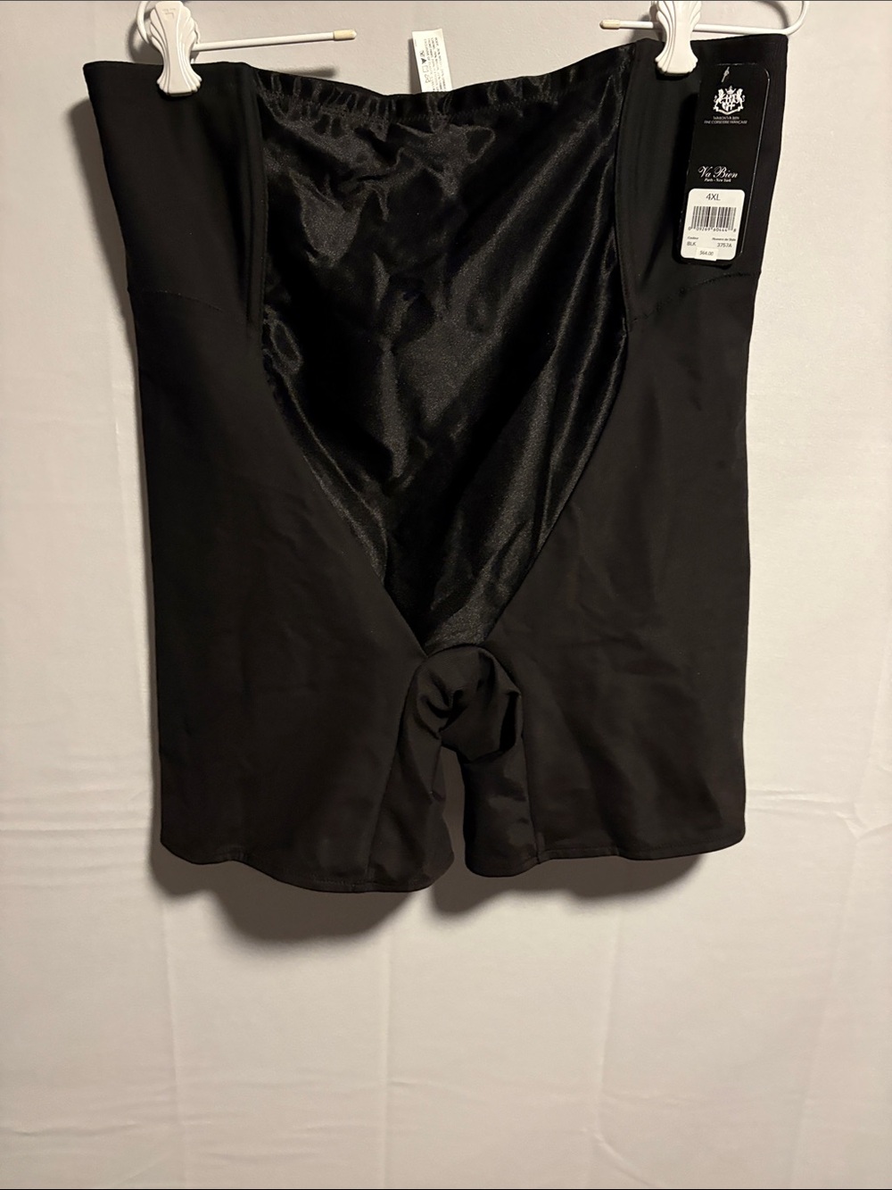 High-Waist Black Shaping Shorts by Le Corps